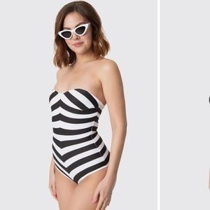 UNIQUE VINTAGE x BARBIE swimsuit size SMALL